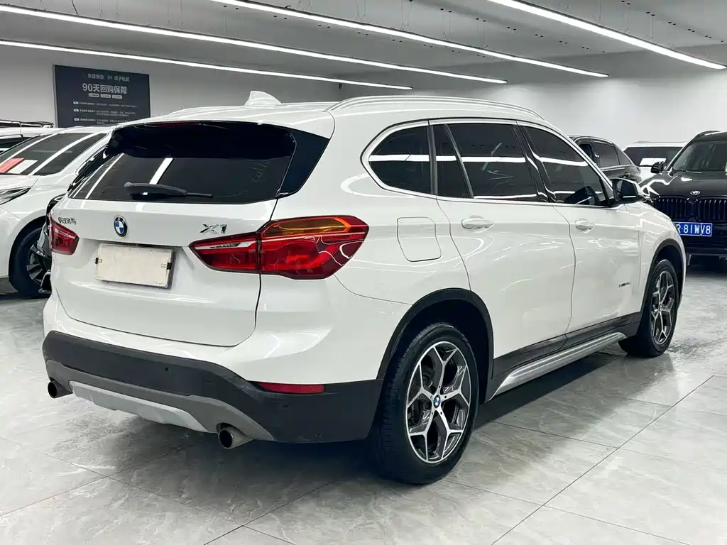 BMW X1 sDrive20 Li Luxury