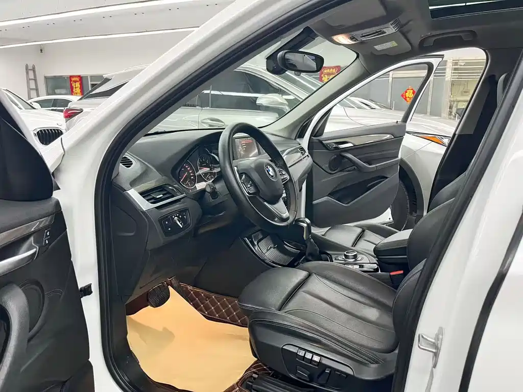 BMW X1 sDrive20 Li Luxury