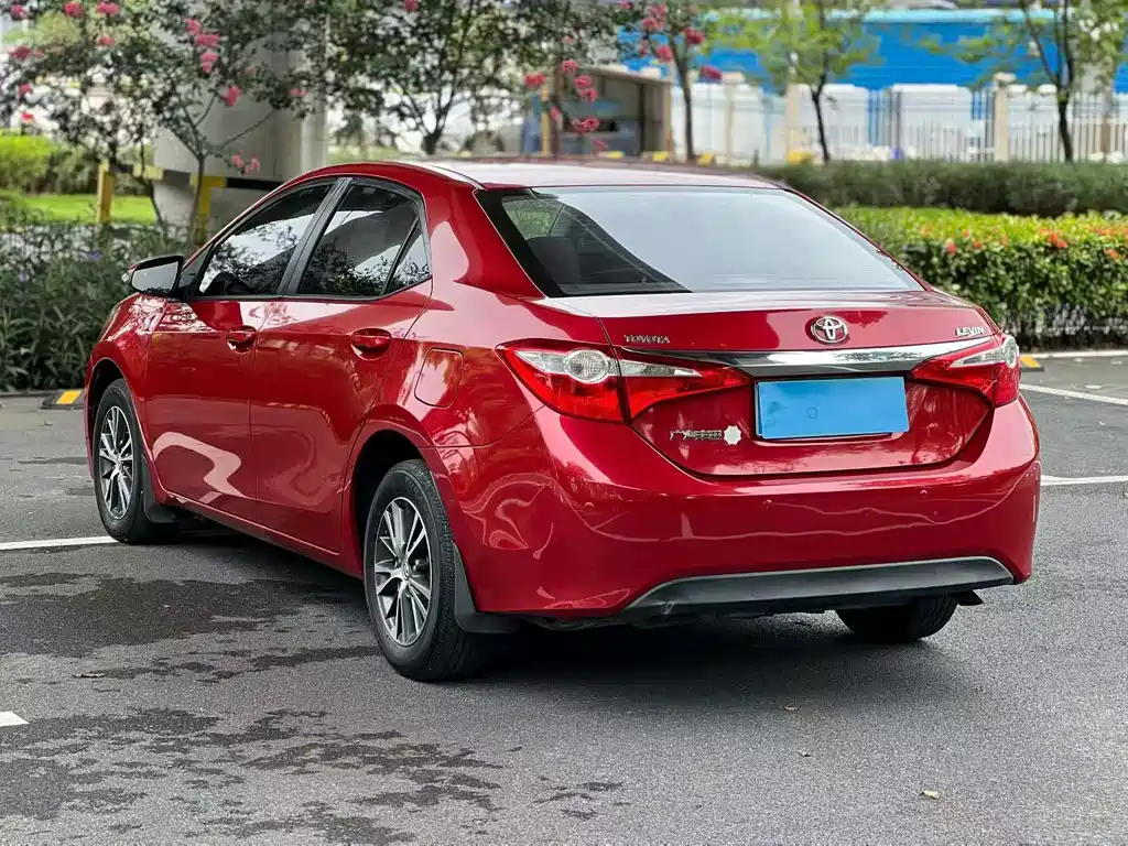 Levin 1.6 G CVT Elite