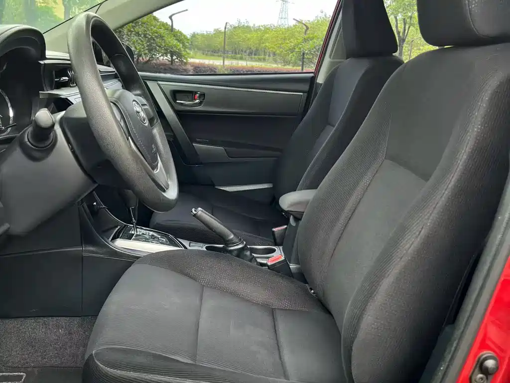Levin 1.6 G CVT Elite