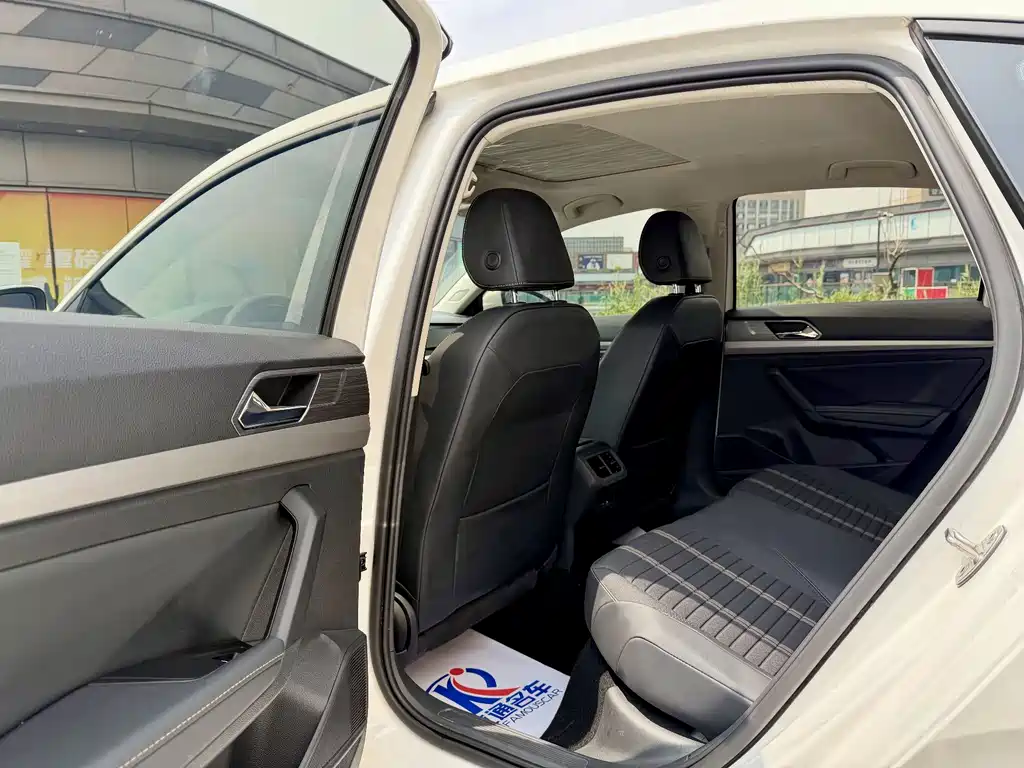 Lavida 280 TSI DSG Comfort
