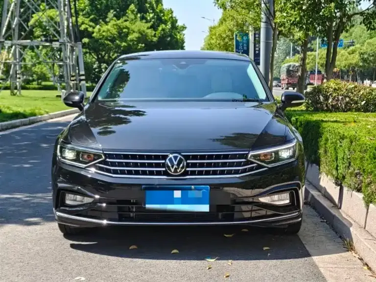 Volkswagen Magotan 200 10 K Commemorative 330 TSI DSG Leading