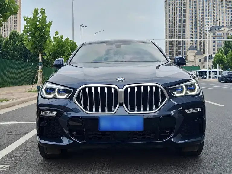 BMW X6 xDrive40 i Premium M Sport Package