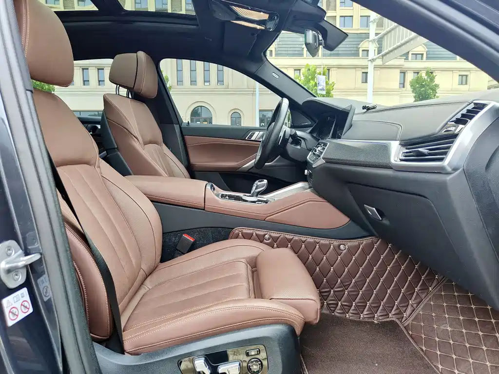 BMW X6 xDrive40 i Premium M Sport Package