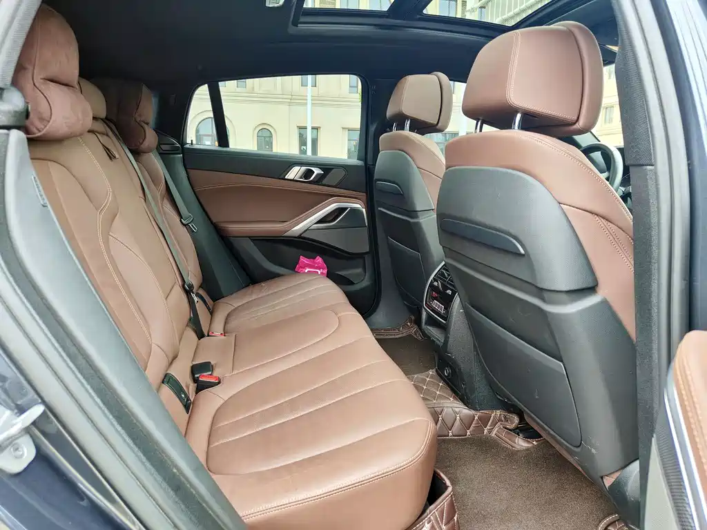 BMW X6 xDrive40 i Premium M Sport Package