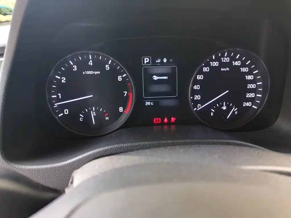 Elantra 1.6 L Auto Smart Dazzle · Elite