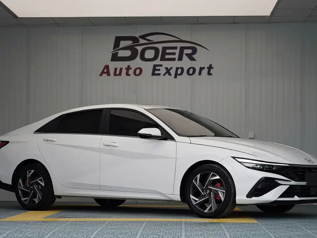 Elantra 1.5 L CVT LUX Distinguished