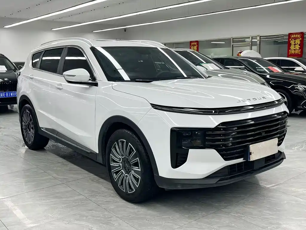 Jetour X70 PLUS 捷途X70 PLUS 2025款 1.5 T 豪华澎湃版 7座