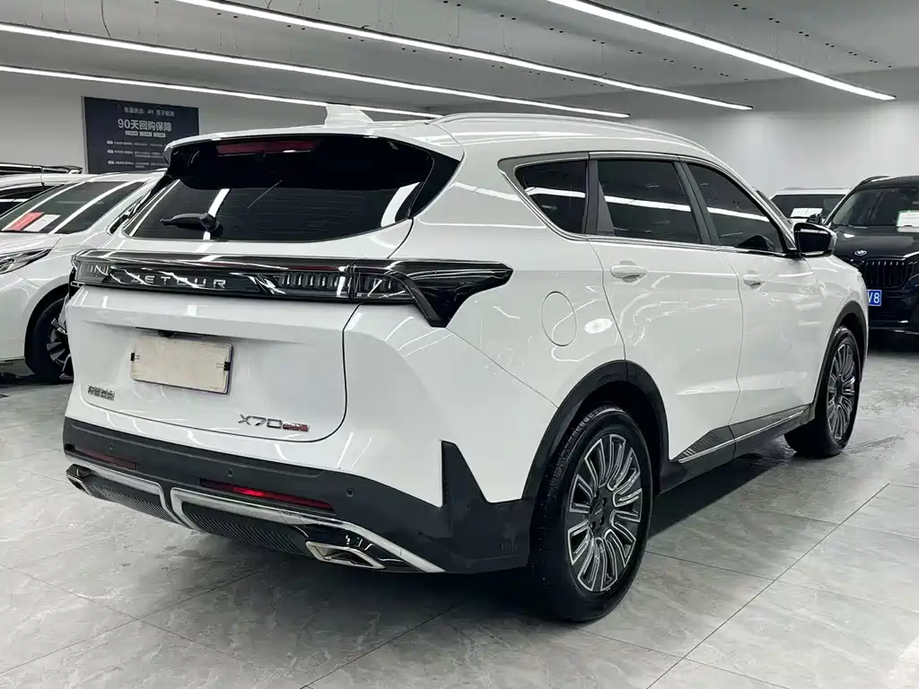 Jetour X70 PLUS 捷途X70 PLUS 2025款 1.5 T 豪华澎湃版 7座