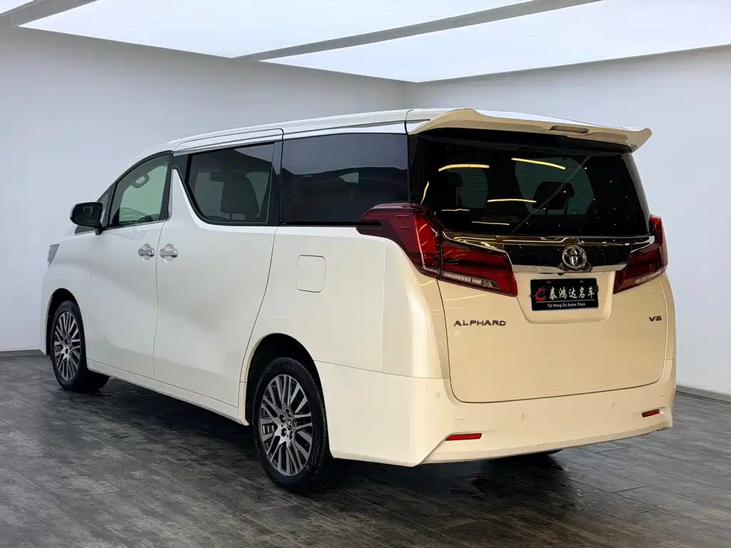 Alphard 3.5 L Luxury