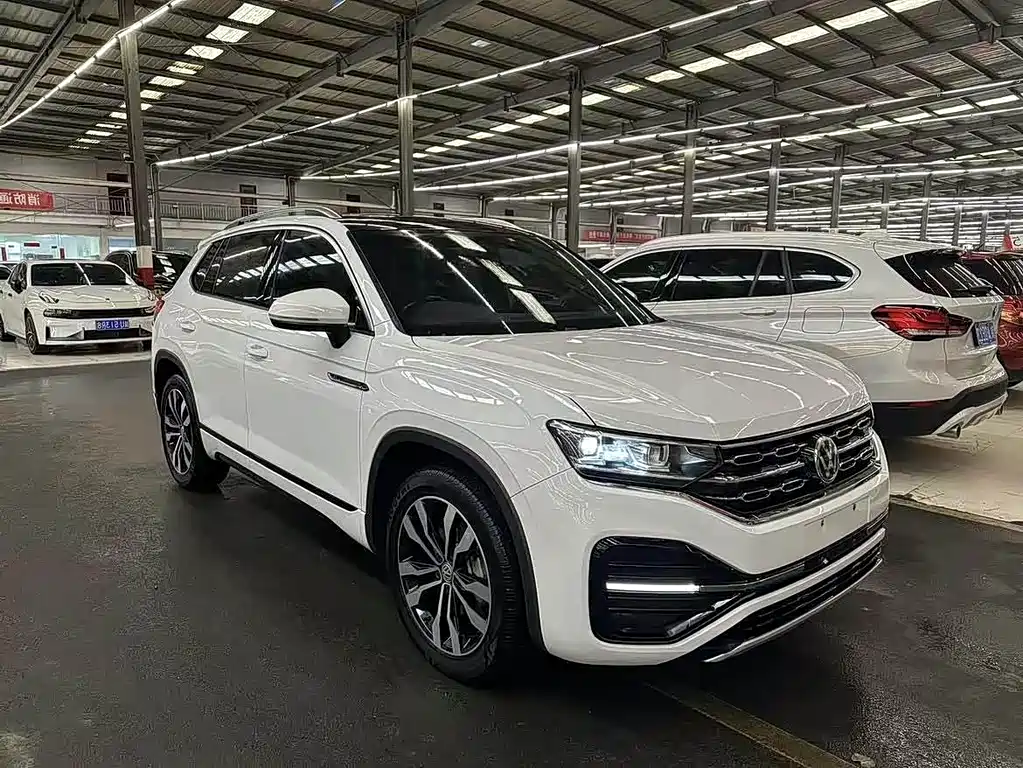 Tayron 380 TSI 4 WD R-Line Connected