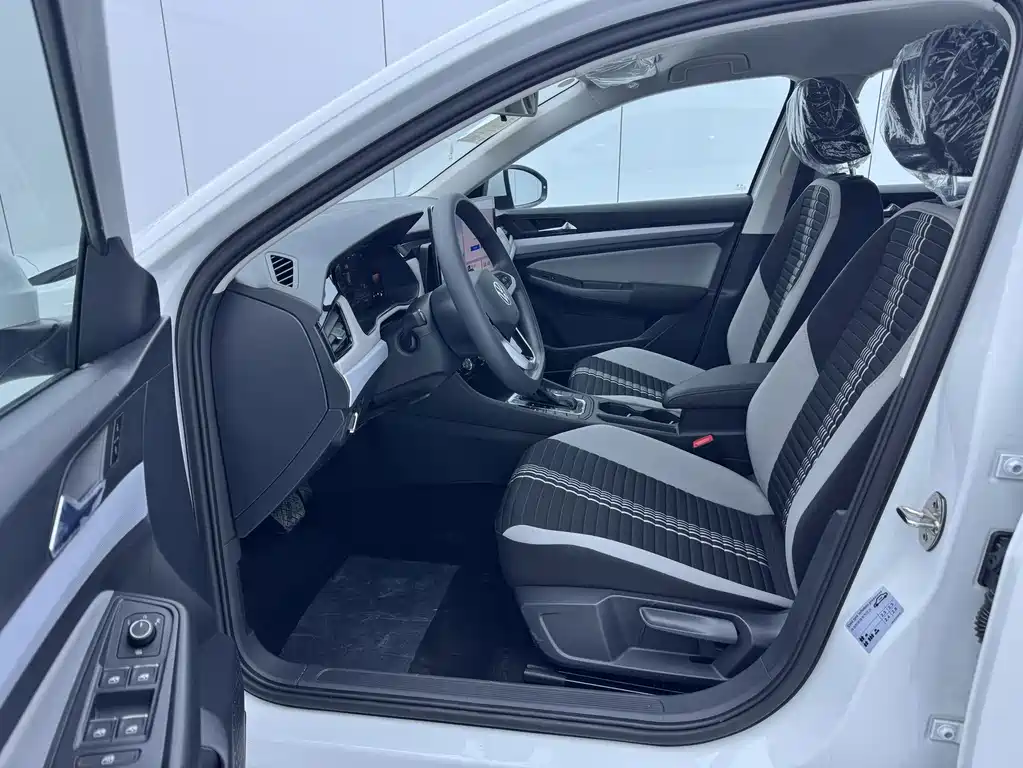 Bora 200 TSI DSG Smooth Travel