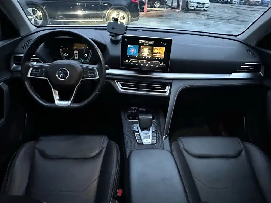 Song Pro 1.5 T Auto Luxury