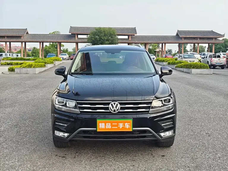 Volkswagen Tiguan L 330 TSI Auto 2 WD Panoramic Comfort CN-VI