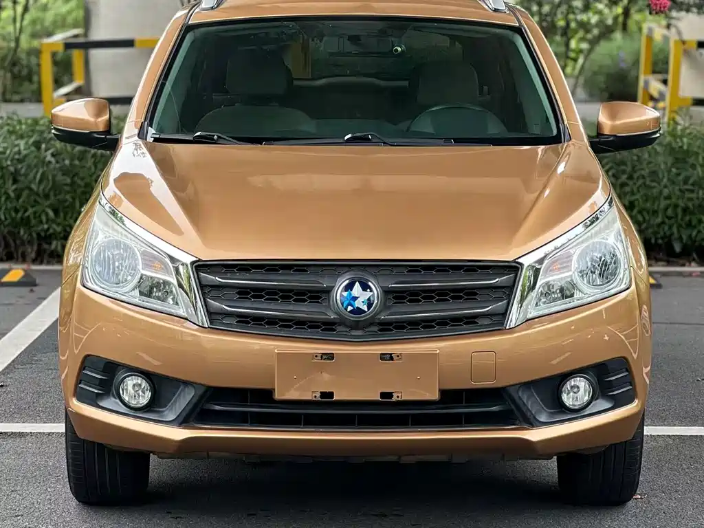 Venucia T70 2.0 L CVT Wise Travel