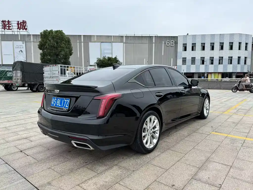 Cadillac CT5 28 T Luxury