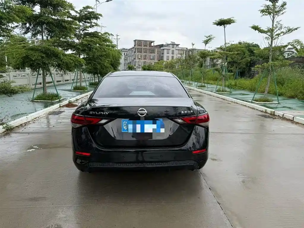 Sylphy 1.6 L XL CVT Joy