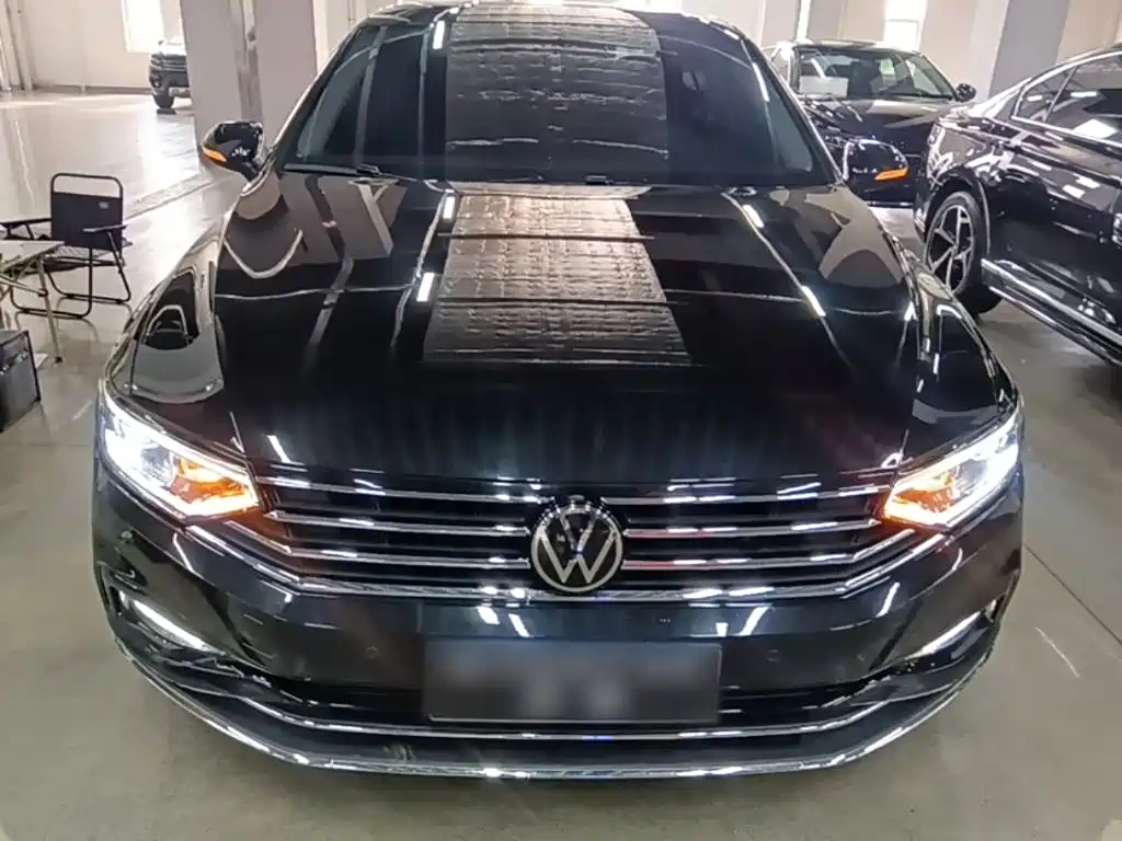 Magotan 330 TSI DSG Luxury