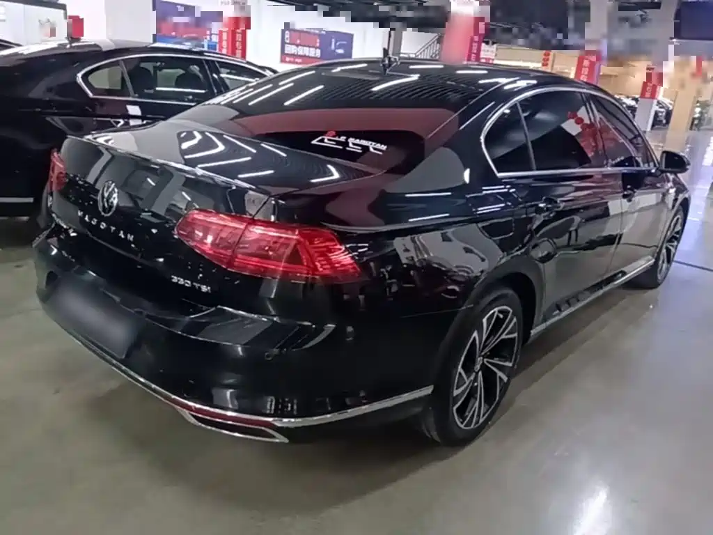 Magotan 330 TSI DSG Luxury