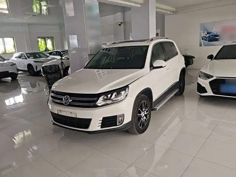 Volkswagen Tiguan 1.8 TSI Auto 4 WD Luxury
