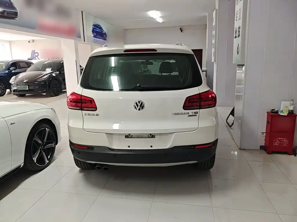 Tiguan 1.8 TSI Auto 4 WD Luxury
