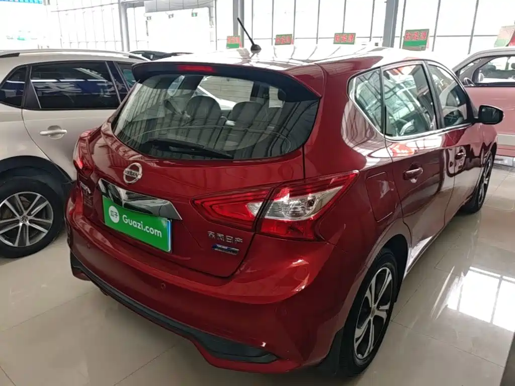 Tiida 1.6 L CVT Smart Travel CN-VI