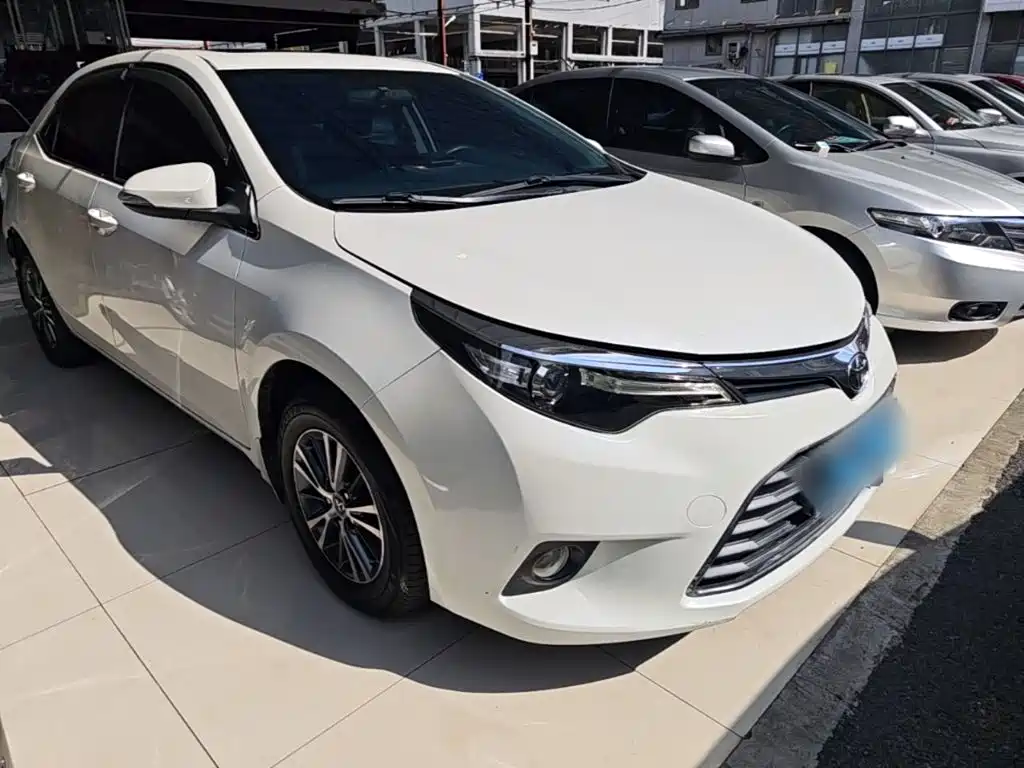 Levin 1.6 G CVT Elite