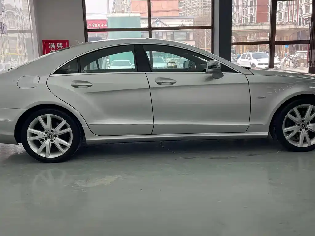 Mercedes-Benz CLS CLS 300 CGI