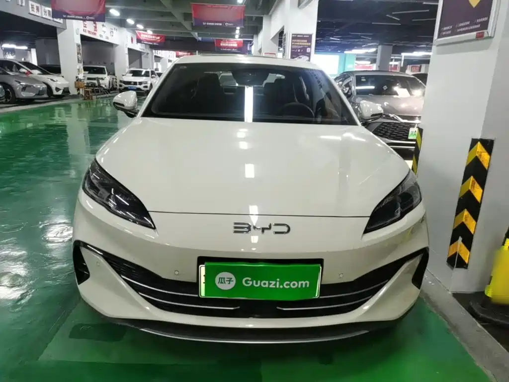 Seal 06 DM-i Smart Drive 120 KM Premium