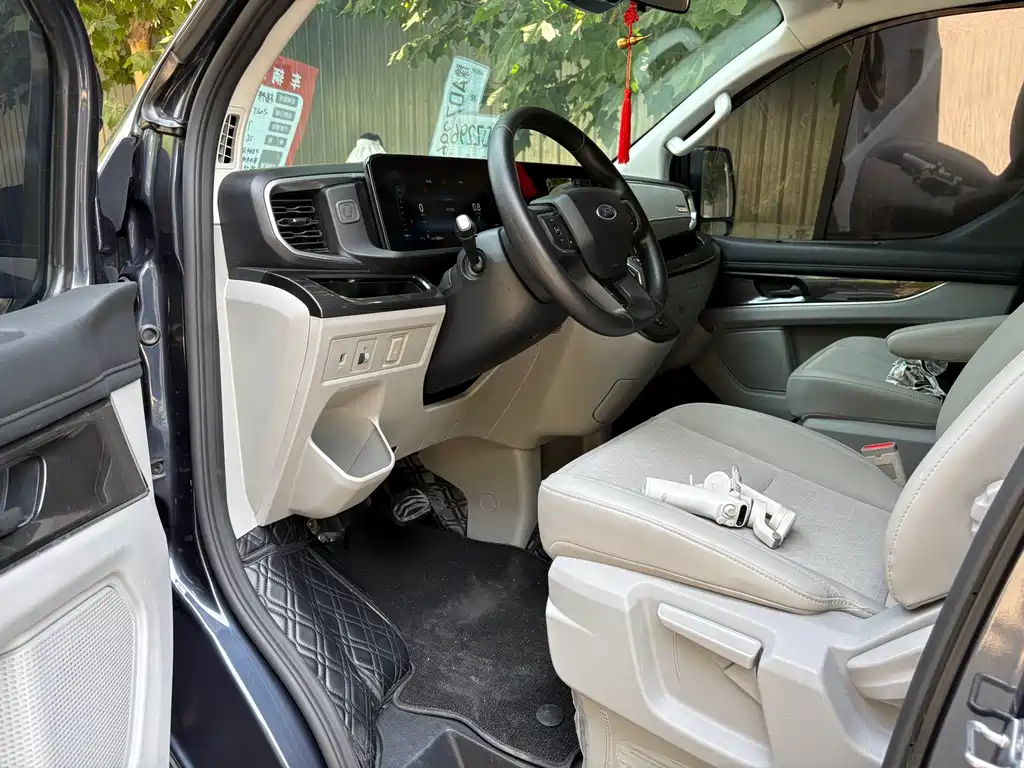 Transit 全顺 2024款 商务营运改装车 2.0 T 自动商务豪华版 6-9座