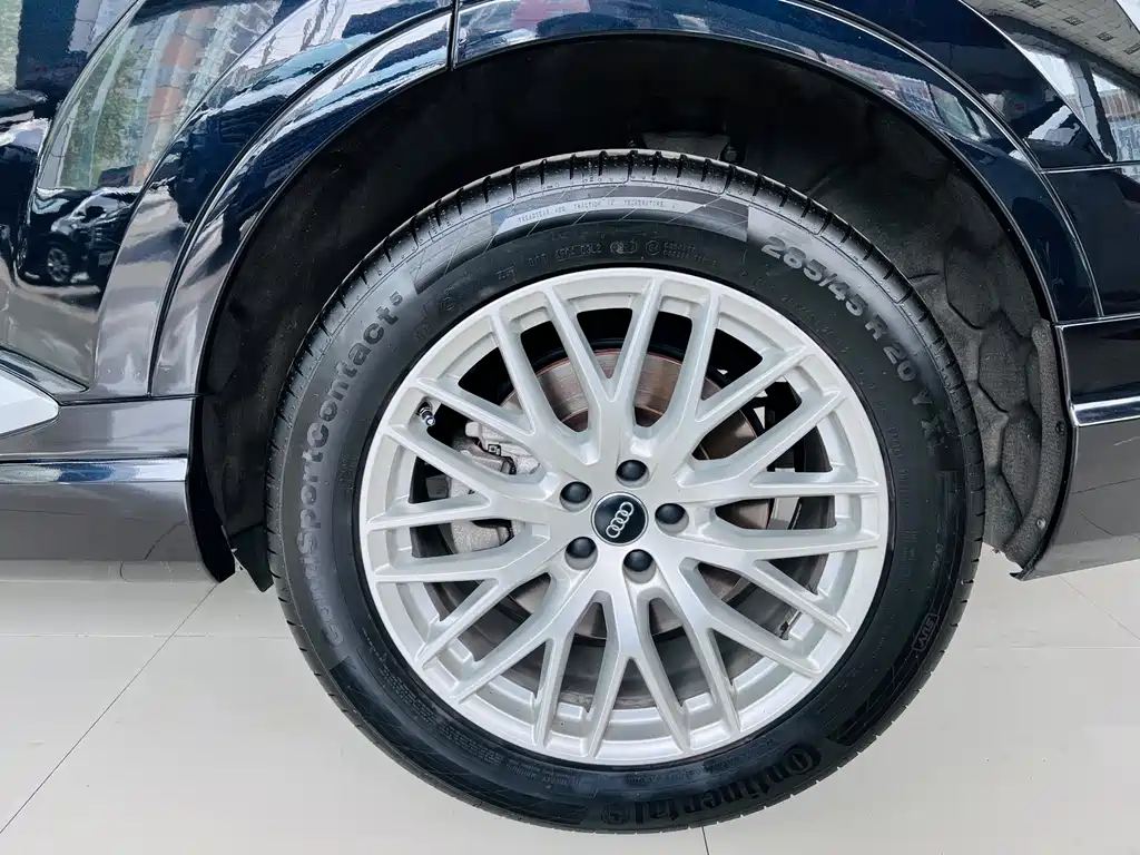 Audi Q7 45 TFSI S line Sport