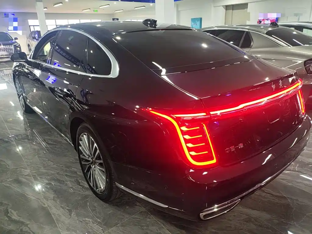 Hongqi H9 2.0 T Connected Flagship Enjoyment
