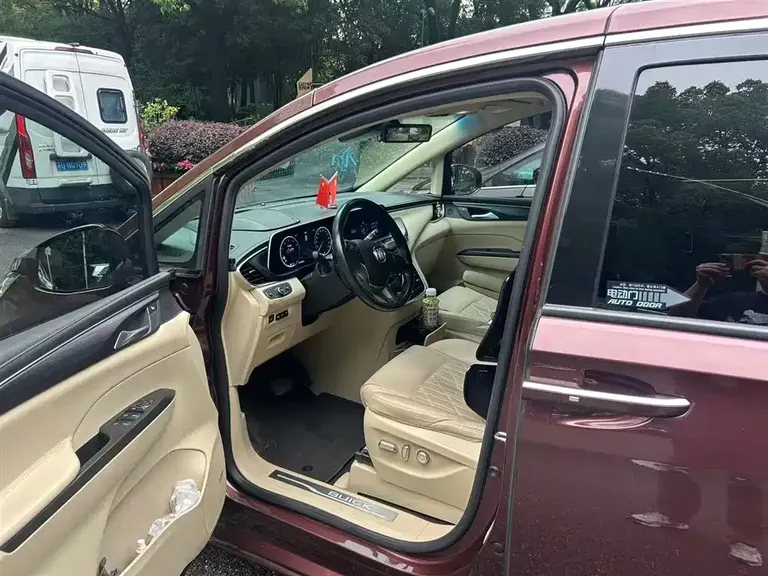 Buick GL8 ES LaCrosse 653 T Smart Flagship