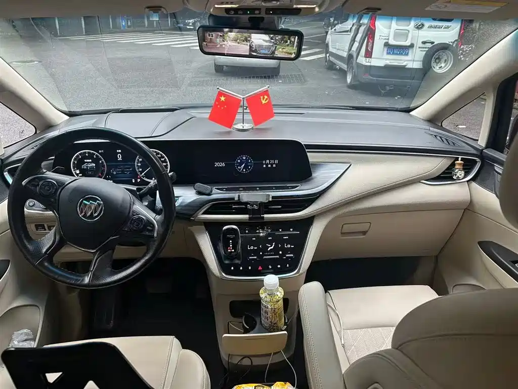 Buick GL8 ES LaCrosse 653 T Smart Flagship