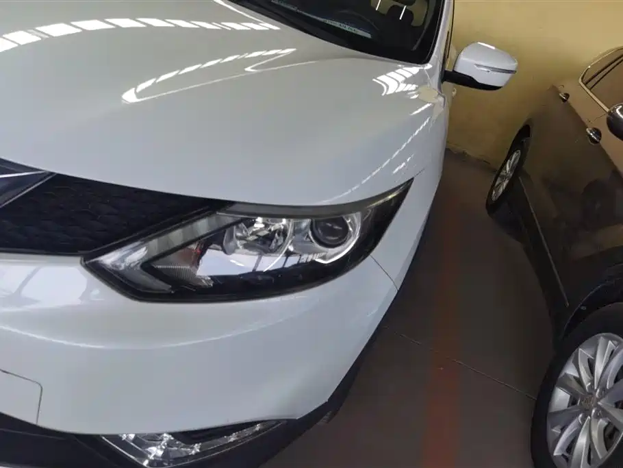 Qashqai 2.0 L CVT Smart Enjoyment CN-V