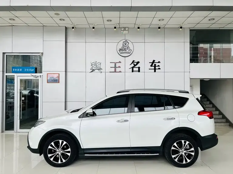 Toyota RAV4 2.5 L Auto 4 WD Elite