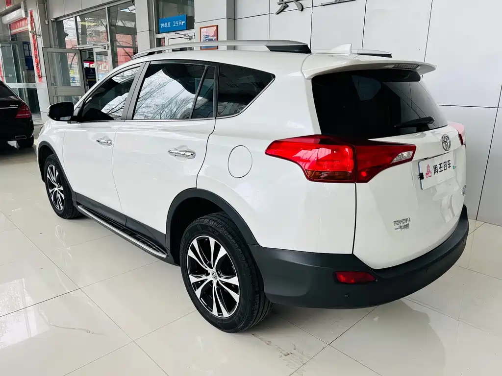 RAV4 2.5 L Auto 4 WD Elite