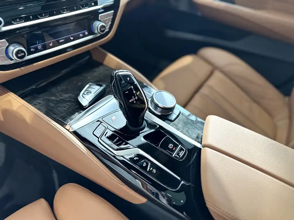 BMW 6 Series GT 630 i M Sport Premium Enjoyment Package