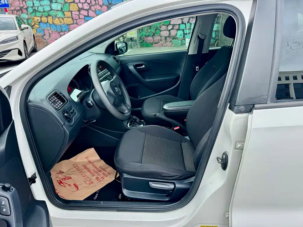 Polo 1.6 L Auto Comfort