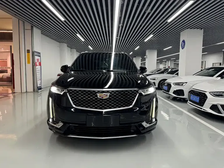 Cadillac XT6 2.0 T 7-seat 4 WD Luxury