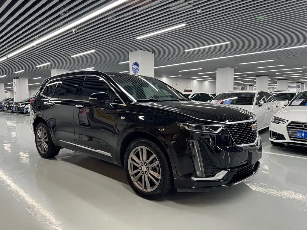 Cadillac XT6 2.0 T 7-seat 4 WD Luxury