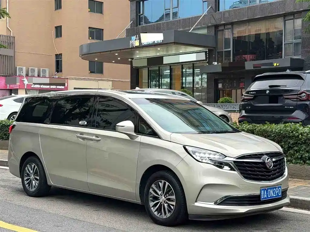 Buick GL8 ES LaCrosse 653 T Comfort