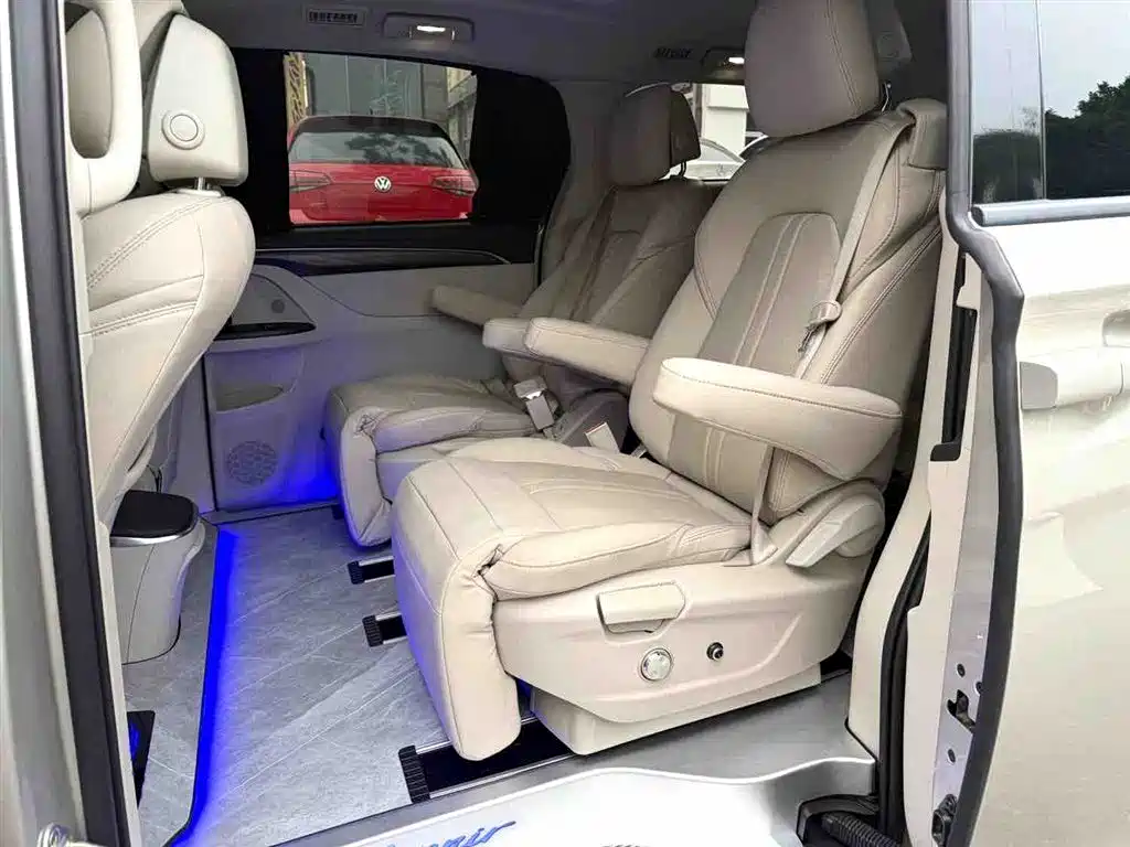 Buick GL8 ES LaCrosse 653 T Comfort
