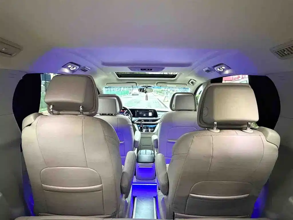 Buick GL8 ES LaCrosse 653 T Comfort