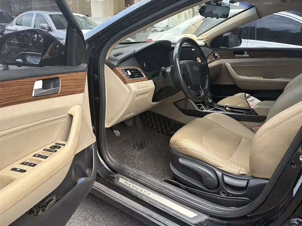 Sonata 索纳塔 2015款 2.0 L GLS智能型