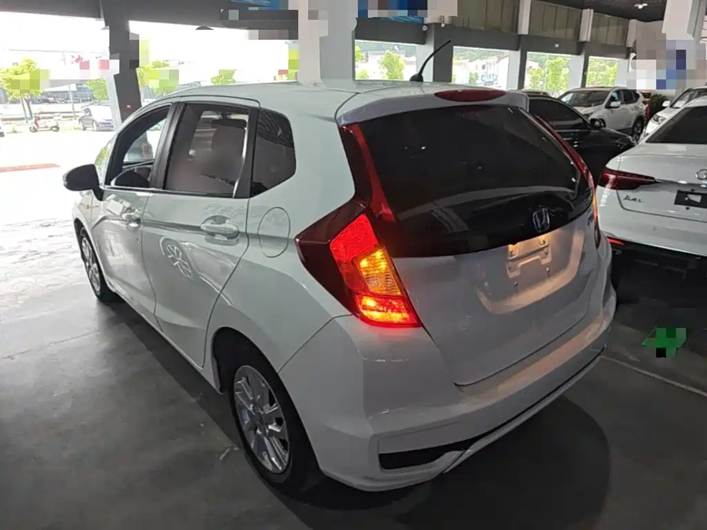 Fit 1.5 L CVT Comfort Sunroof