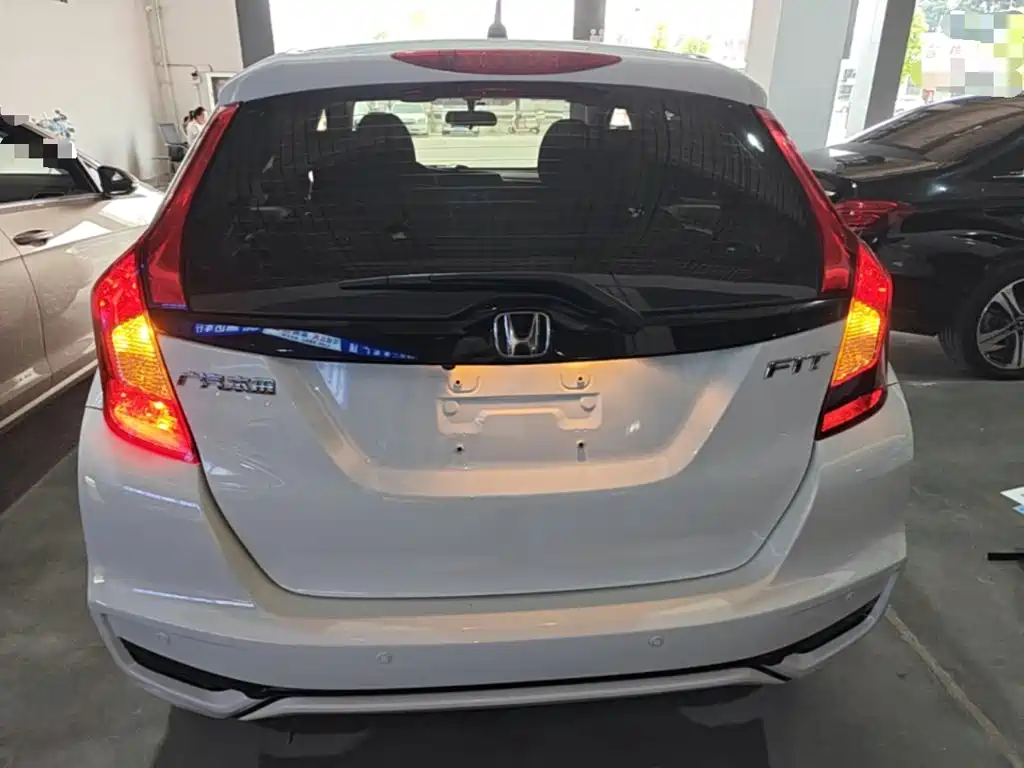 Fit 1.5 L CVT Comfort Sunroof