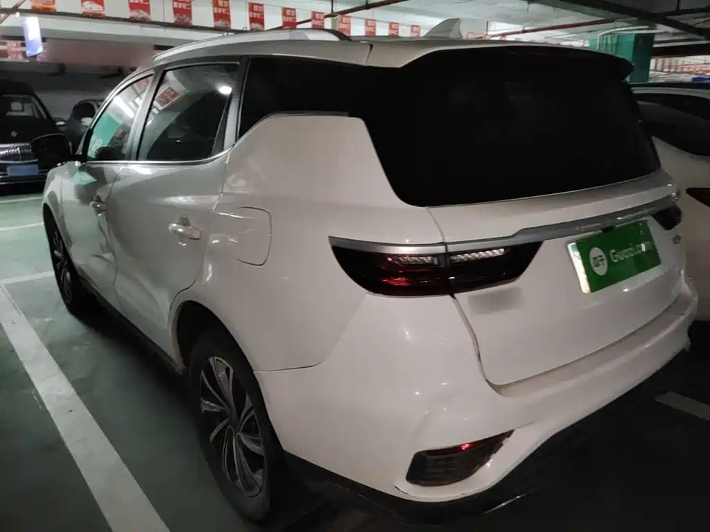 Vision X6 1.4 T CVT Distinguished