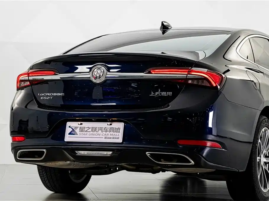 LaCrosse 652 T Luxury