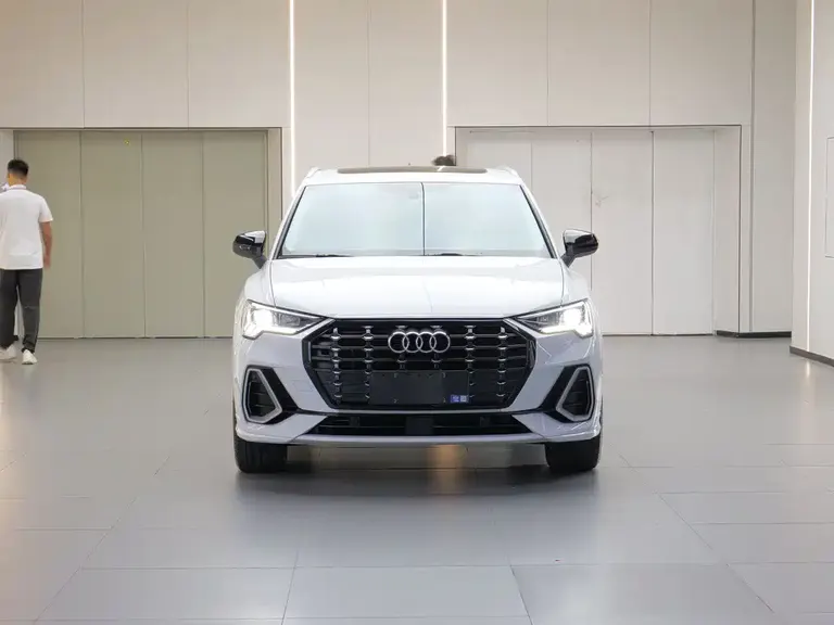 Audi Q3 40 TFSI Fashion Dynamic